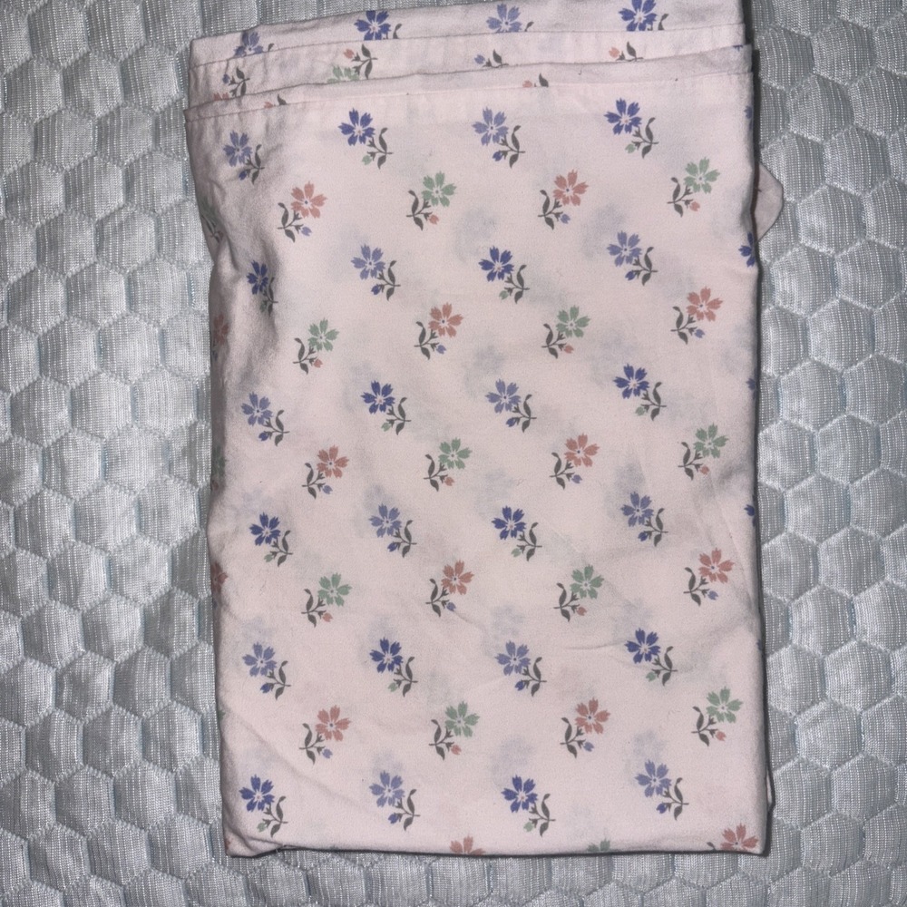 2‎ Martha Stewart Standard Pillowcases Flowers Pink Green cotton